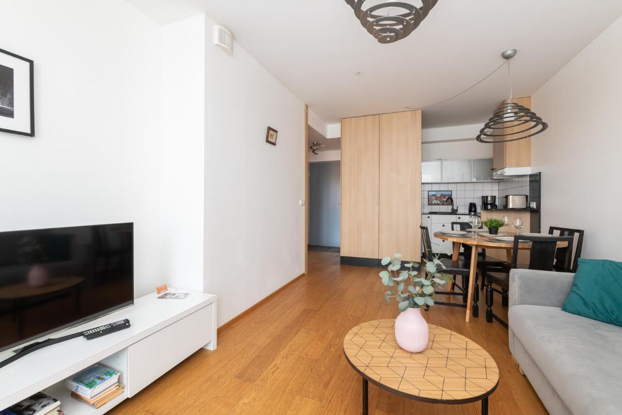 Orange Sipelga Balcony & Free Parking Apartamento Talin Exterior foto