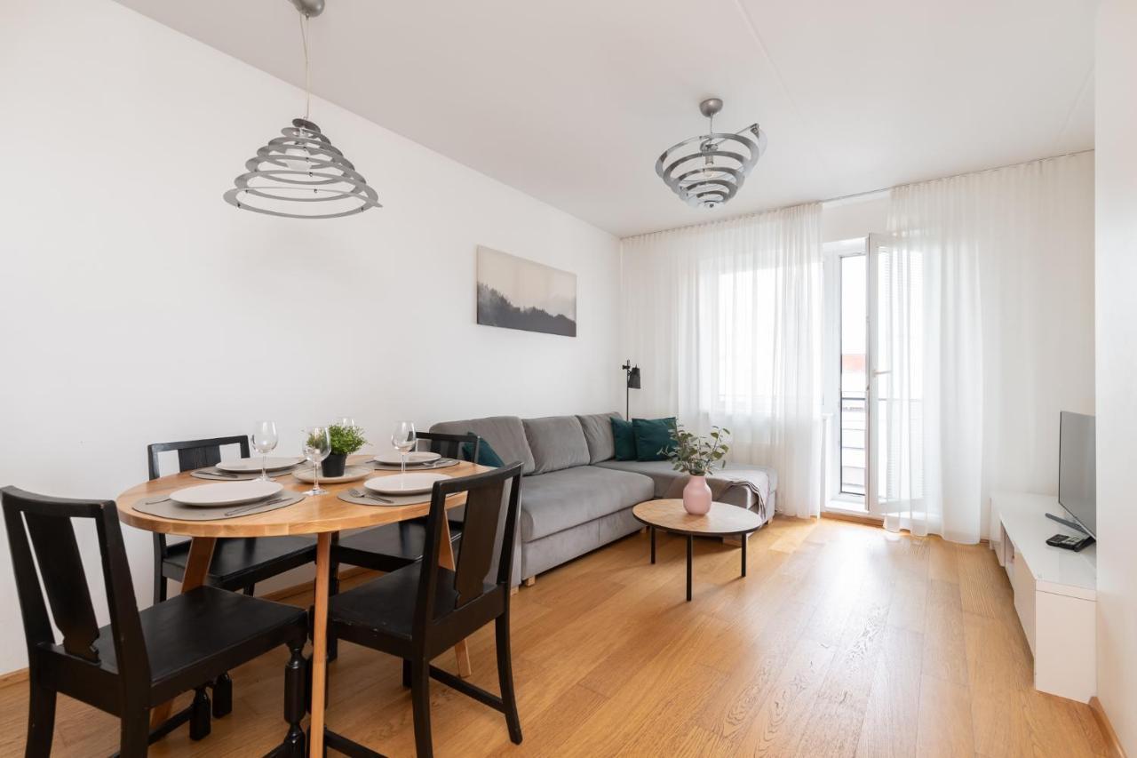 Orange Sipelga Balcony & Free Parking Apartamento Talin Exterior foto